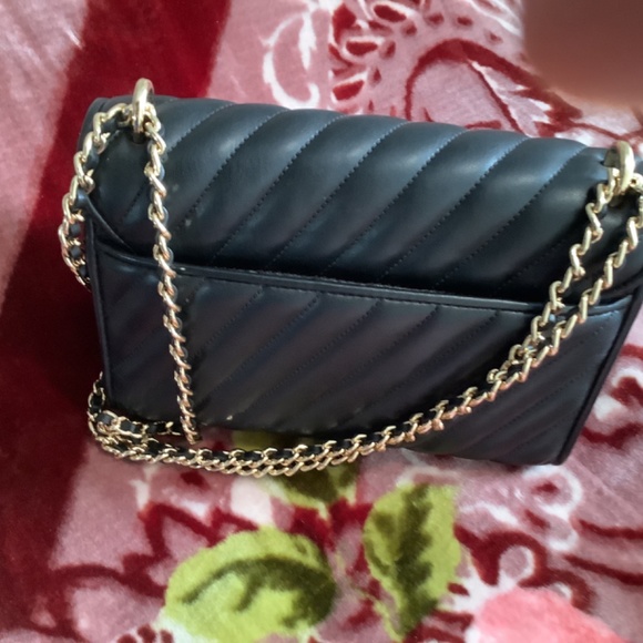 Michael Kors - Picture 2 of 2